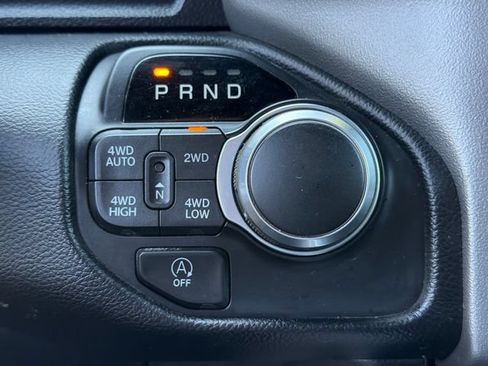 Used 2019 RAM 1500 Big Horn AWD/4WD image 29