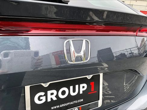 Used 2023 Honda Civic LX image 30