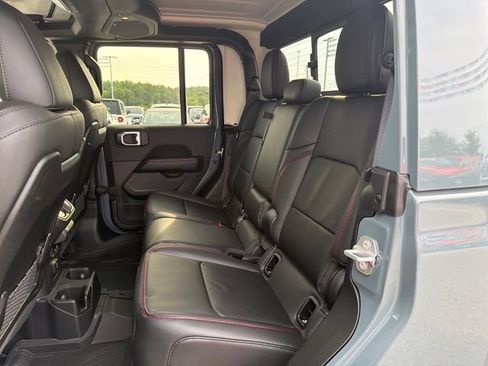 New 2026 Jeep Gladiator Rubicon AWD/4WD image 38