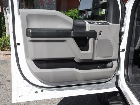 Used 2022 Ford F550 2WD Crew Cab Super Duty w/ Power Equipment Group image 16