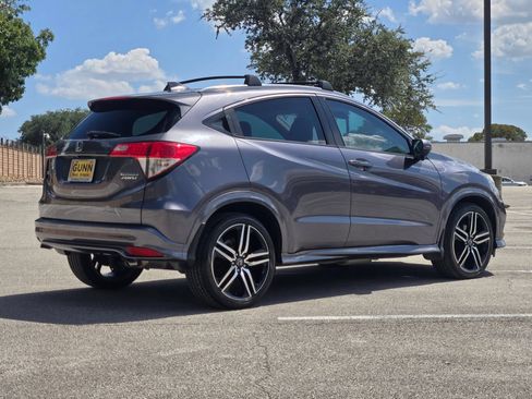 Used 2019 Honda HR-V Touring image 3