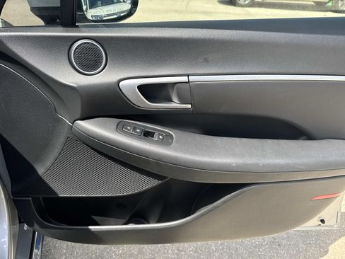 Used 2025 Hyundai Sonata SEL FWD image 13