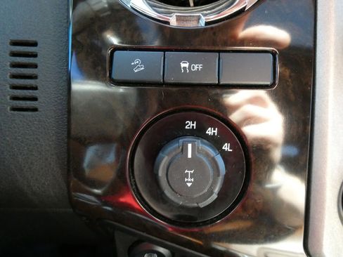 Used 2016 Ford F250 Platinum w/ FX4 Off-Road Package image 33