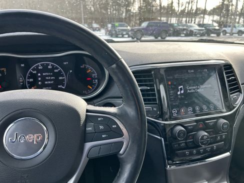 Used 2019 Jeep Grand Cherokee Limited image 9