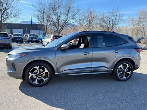 Used 2023 Ford Escape ST-Line Select w/ Tech Pack #2 image 7