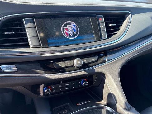 Used 2024 Buick Enclave Premium image 11