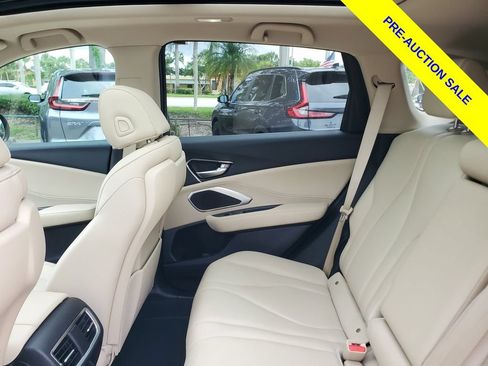 Used 2024 Acura RDX SH-AWD image 10