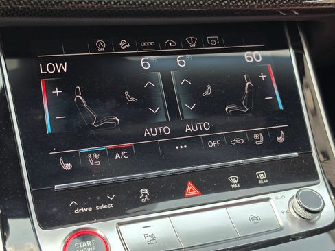 Used 2022 Audi SQ7 Prestige AWD/4WD image 18