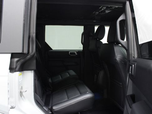 New 2026 Ford Bronco Outer Banks image 15