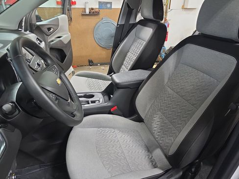 Used 2024 Chevrolet Equinox LT w/ LPO, Floor Liner Package image 16