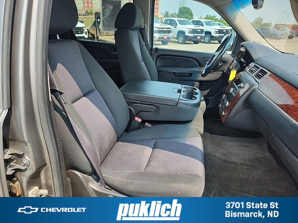 Used 2012 Chevrolet Suburban LS w/ Convenience Package 1 AWD/4WD image 35