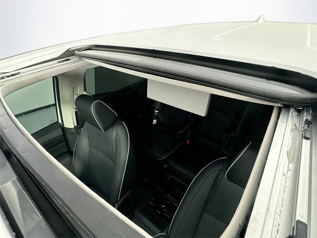 Used 2026 Honda Odyssey Elite image 33