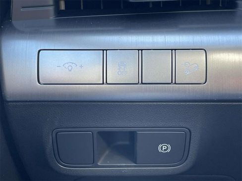 New 2026 Hyundai Kona SEL Premium image 18