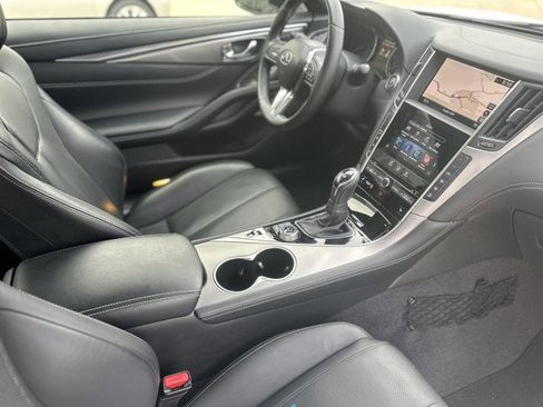Used 2021 INFINITI Q60 3.0t Luxe w/ Essential Package image 9