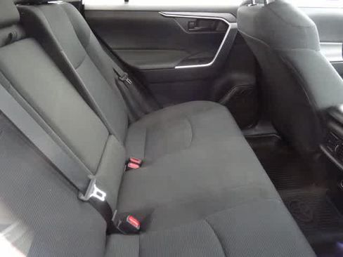 Used 2025 Toyota RAV4 LE AWD/4WD image 12