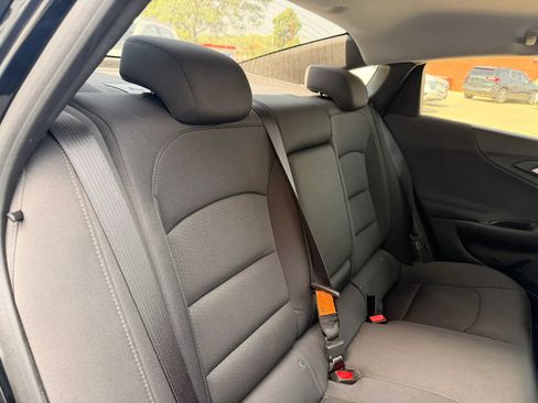 Used 2016 Chevrolet Malibu LT FWD image 28