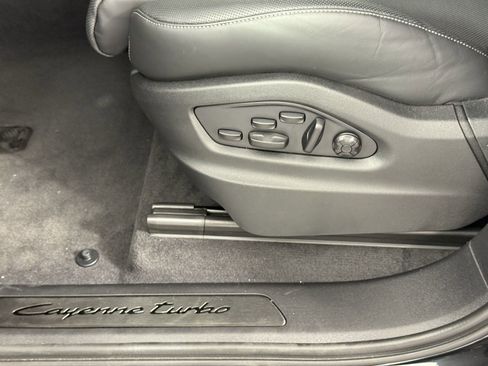 New 2025 Porsche Cayenne Turbo image 15