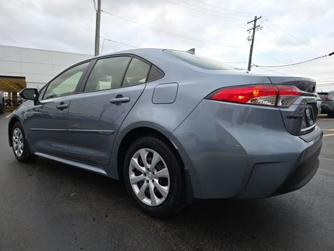 Used 2023 Toyota Corolla LE image 5