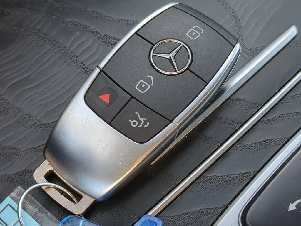 Used 2021 Mercedes-Benz GLC 300 4MATIC image 35