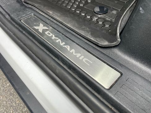 Used 2024 Land Rover Defender 110 X-Dynamic SE image 34