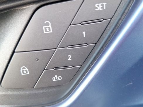 New 2026 Chevrolet Equinox EV LT w/ Convenience Package II image 18