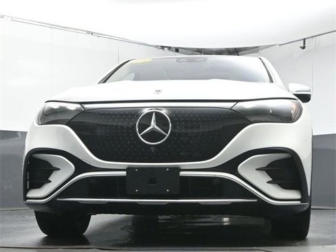 Used 2023 Mercedes-Benz EQE 500 4MATIC SUV image 34