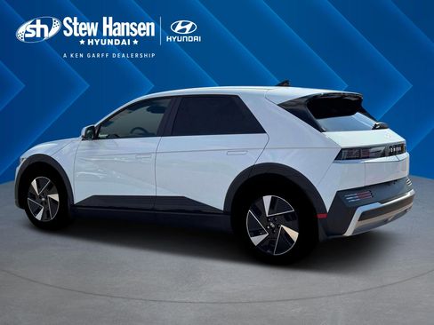 New 2026 Hyundai Ioniq 5 SEL image 5