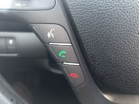 Used 2017 Kia Forte LX image 32