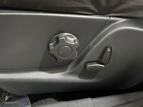 Used 2019 Ford EcoSport SE FWD image 28