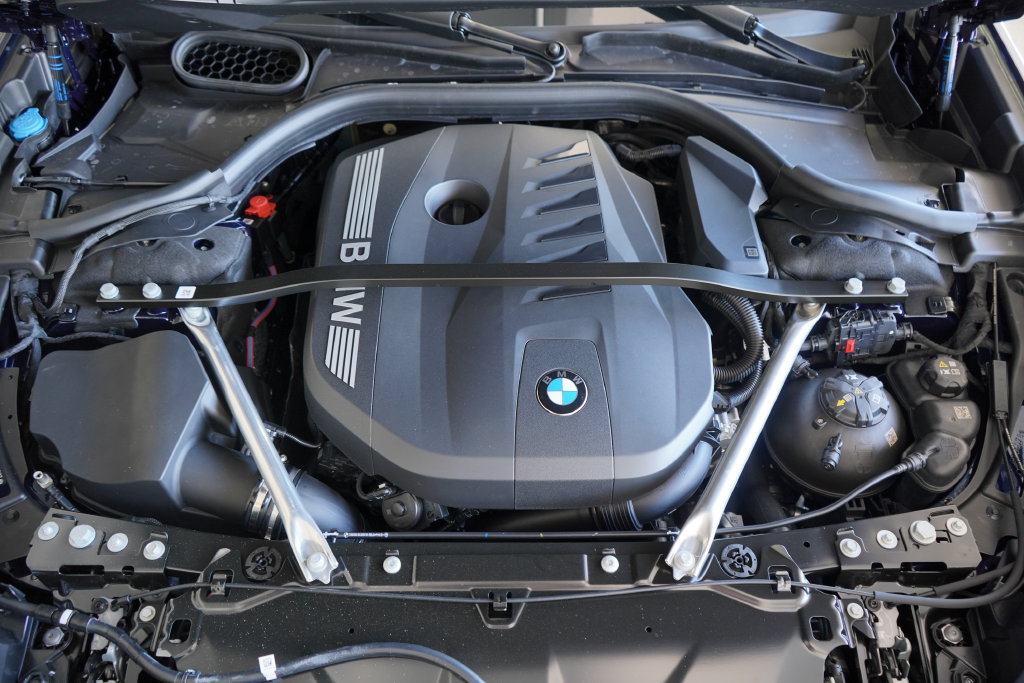 Used 2026 BMW 740i w/ Premium Package RWD image 22