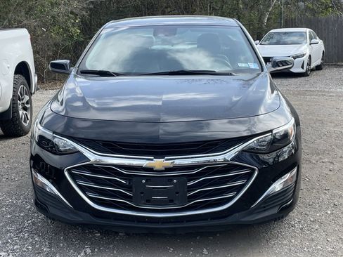 Used 2025 Chevrolet Malibu LS image 2