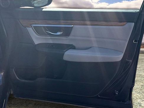 Used 2019 Honda CR-V Touring image 28