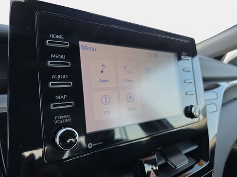 Used 2024 Toyota Camry LE w/ Convenience Package image 21