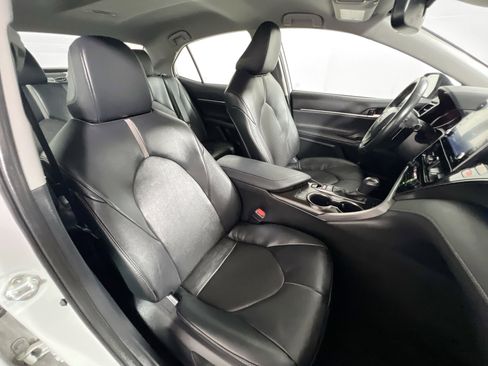 Used 2024 Toyota Camry XSE FWD image 31