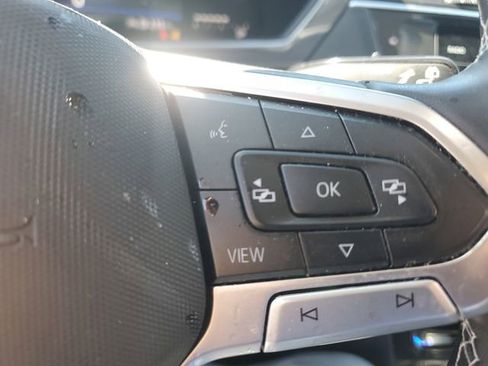 Used 2023 Volkswagen Tiguan SE image 27