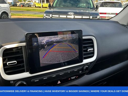 Used 2026 Hyundai Venue SEL FWD image 19