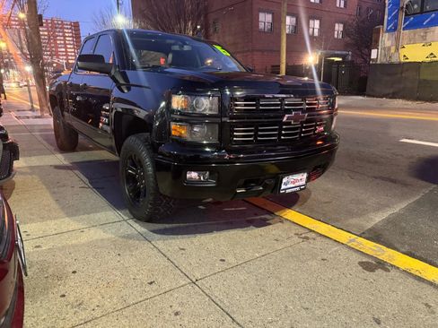 Used 2015 Chevrolet Silverado 1500 LT w/ Midnight Edition image 7