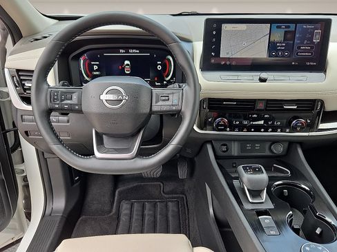 Used 2025 Nissan Rogue SL w/ SL Premium Package AWD/4WD image 12