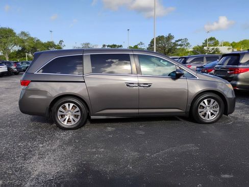 Used 2016 Honda Odyssey EX-L image 3