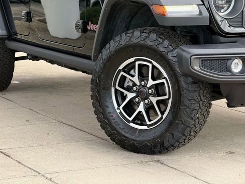 Used 2026 Jeep Wrangler Unlimited Rubicon image 10