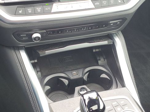 Used 2022 BMW 430i xDrive Coupe w/ M Sport Package image 20