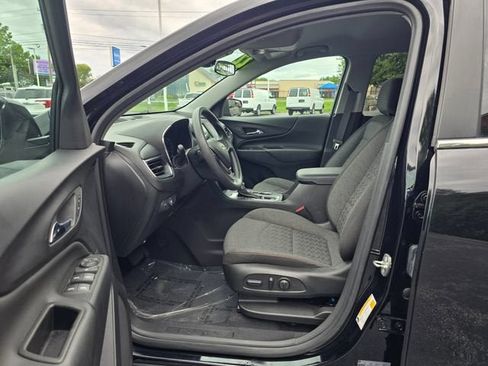 Used 2022 Chevrolet Equinox LT AWD/4WD image 17