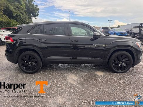 Used 2025 Volkswagen Atlas Cross Sport SE w/ Panoramic Sunroof Package AWD/4WD image 6