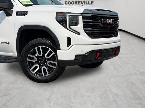 Used 2024 GMC Sierra 1500 AT4 w/ Technology Package AWD/4WD image 3