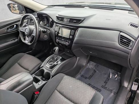 Used 2019 Nissan Rogue SV AWD/4WD image 19