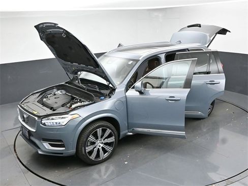 Used 2023 Volvo XC90 T8 Plus image 52