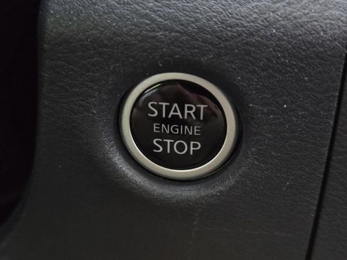 Used 2024 Nissan Frontier SV w/ SV Convenience Package AWD/4WD image 27