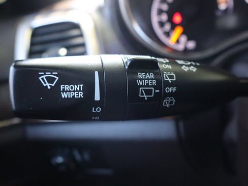 Used 2014 Jeep Grand Cherokee Summit AWD/4WD image 32