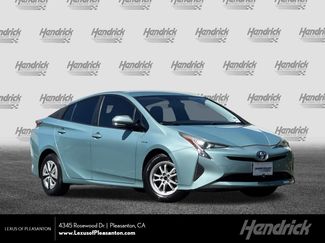 Used 2016 Toyota Prius Two FWD video 1