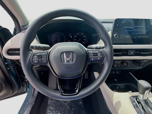 New 2026 Honda HR-V LX image 10